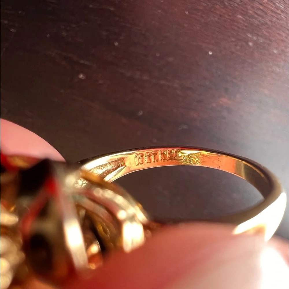 Vintage 18K Gold HGE Ring (Size 7 US) w 9 CZ Stones, Rosette Estate Jewelry, Flo - Picture 10 of 11
